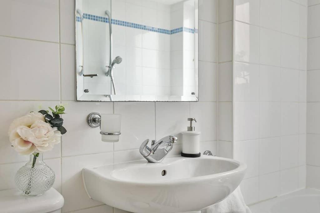 Апартаменты The Exclusive Gem Of Leeds - Sleeps 8 Экстерьер фото