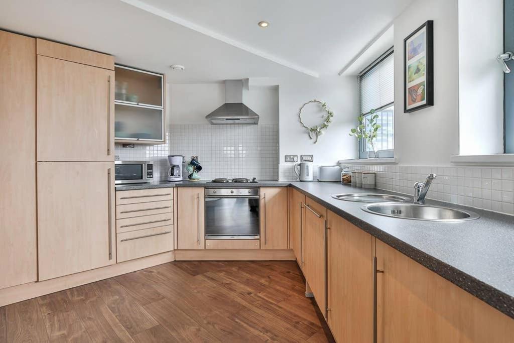 Апартаменты The Exclusive Gem Of Leeds - Sleeps 8 Экстерьер фото